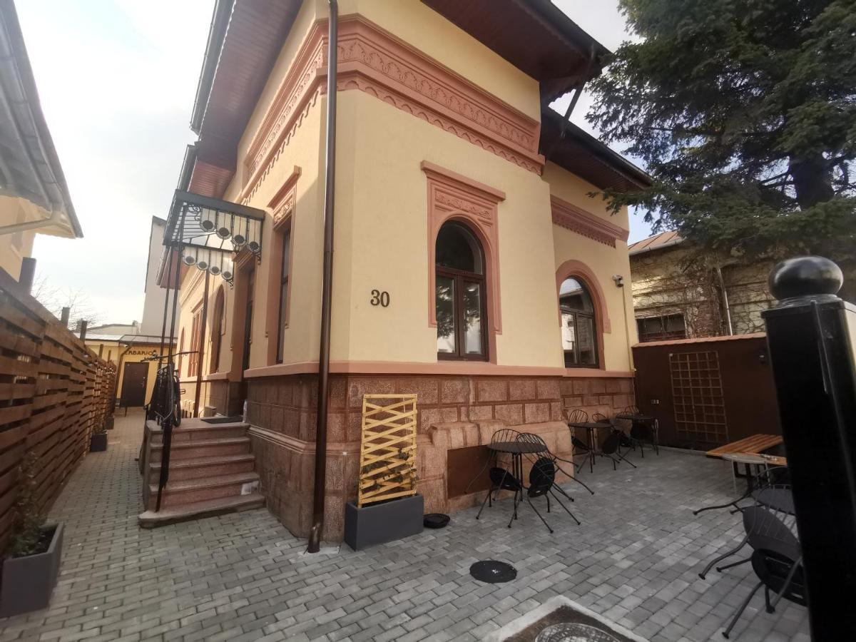 Appartamento Erbario House Bucarest Esterno foto